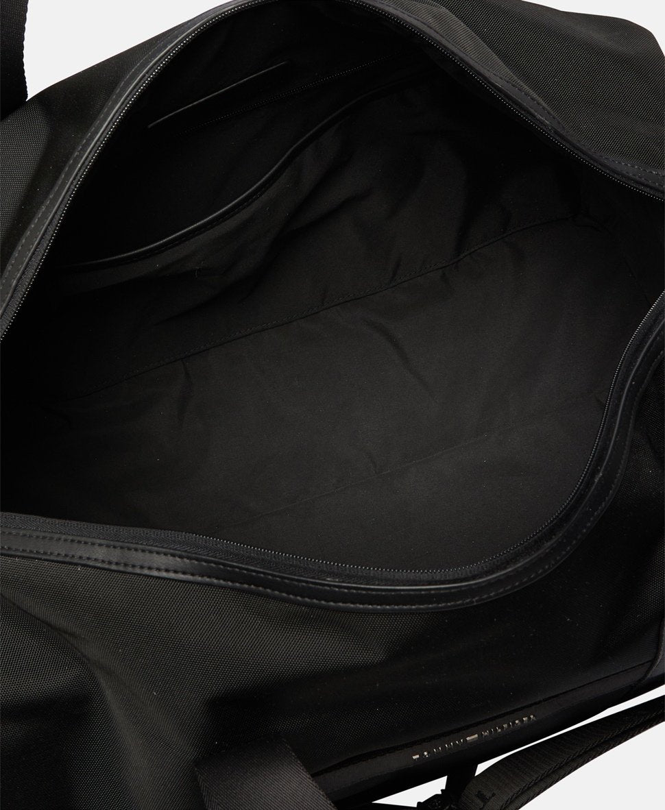 Tommy Hilfiger taška weekender Černá 3